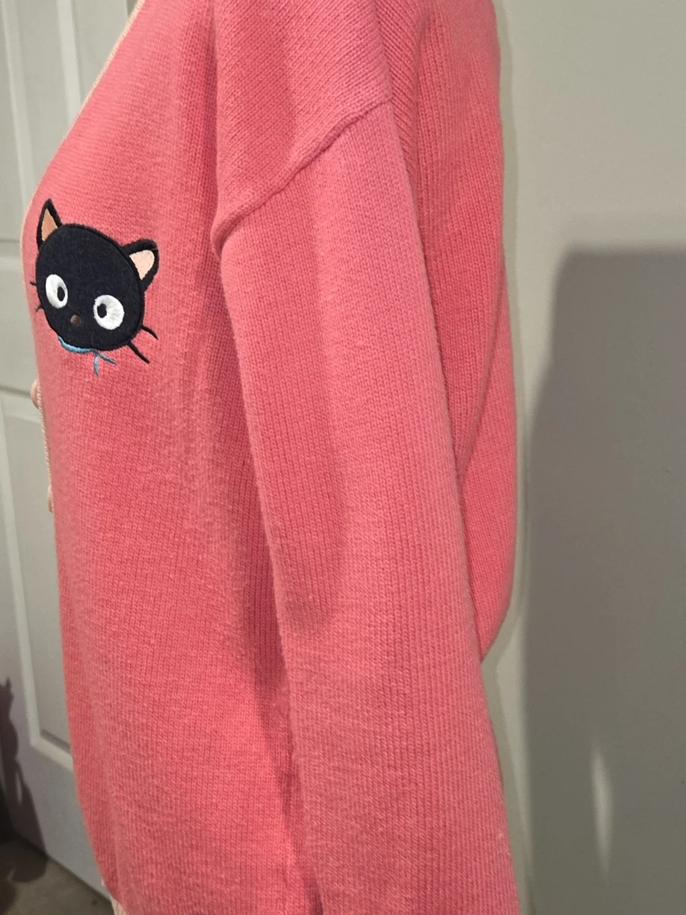 Hello Kitty Forever 21 Collectio Exclusive Coral Pink V-Neck Cardigan - Picture 3 of 8